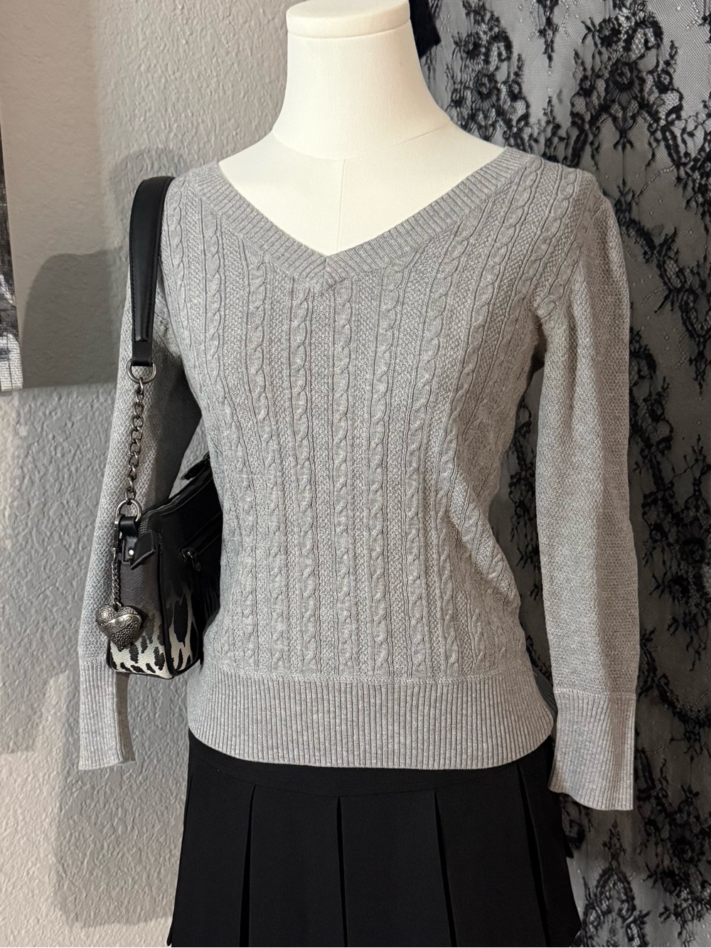 V-Neck Cable Knit Sweater - Gray